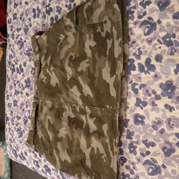 COPY - Justice Camo Skort Size 16 - Picture 2 of 3